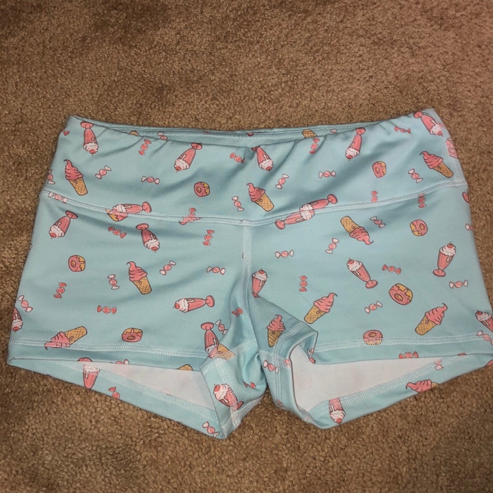 Fleo original booty shorts